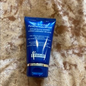 Dr.Brandt pore dermabrasion
